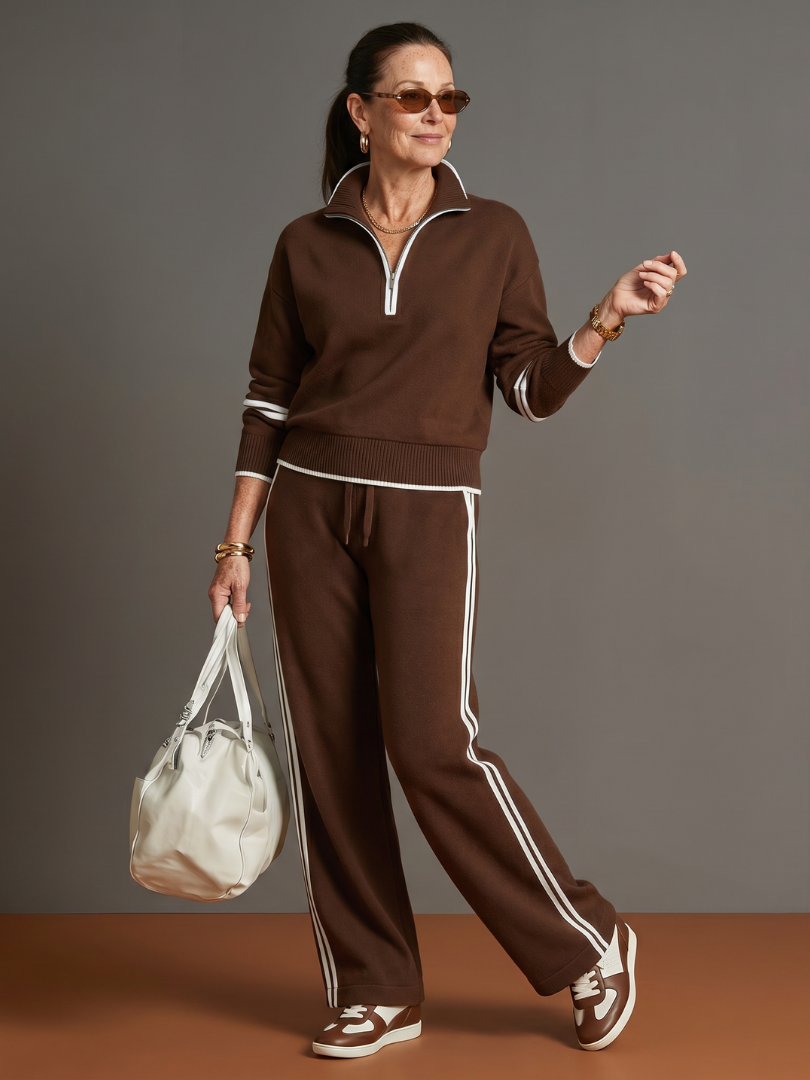 Relaxed Knit Pants Set — Zip Neckline & Side Stripe 1