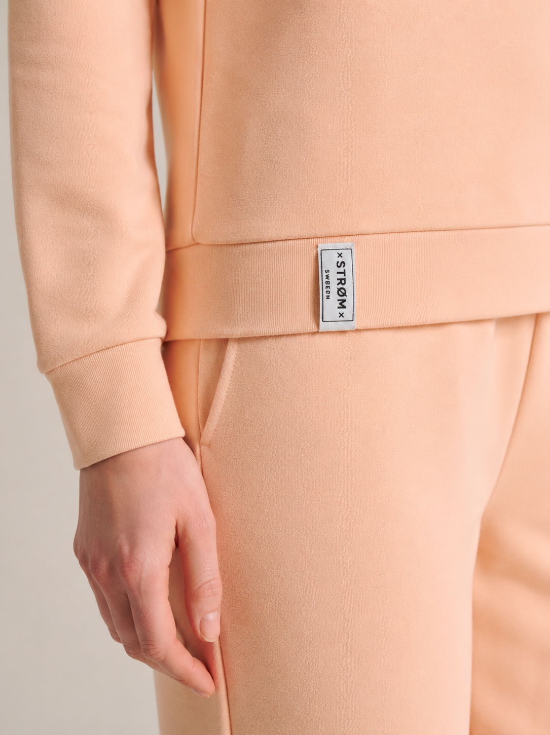 Women's Thermal Lounge Set — Fleece-Lined Sweatshirt & Joggers 7
