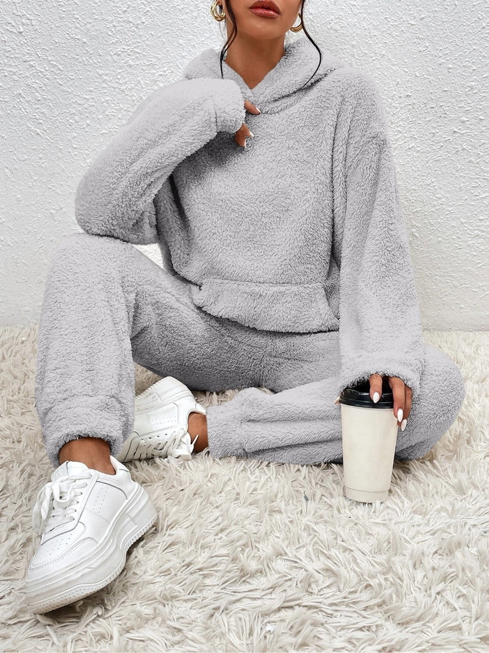 Women's Fleece Lounge Set — Oversized Hoodie & Joggers 1