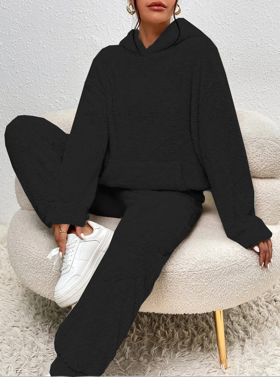 Women's Fleece Lounge Set — Oversized Hoodie & Joggers 4