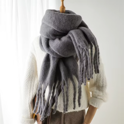Cashmere-Feel Winter Scarf — Soft Oversized Fringed Wrap for Women in Grey