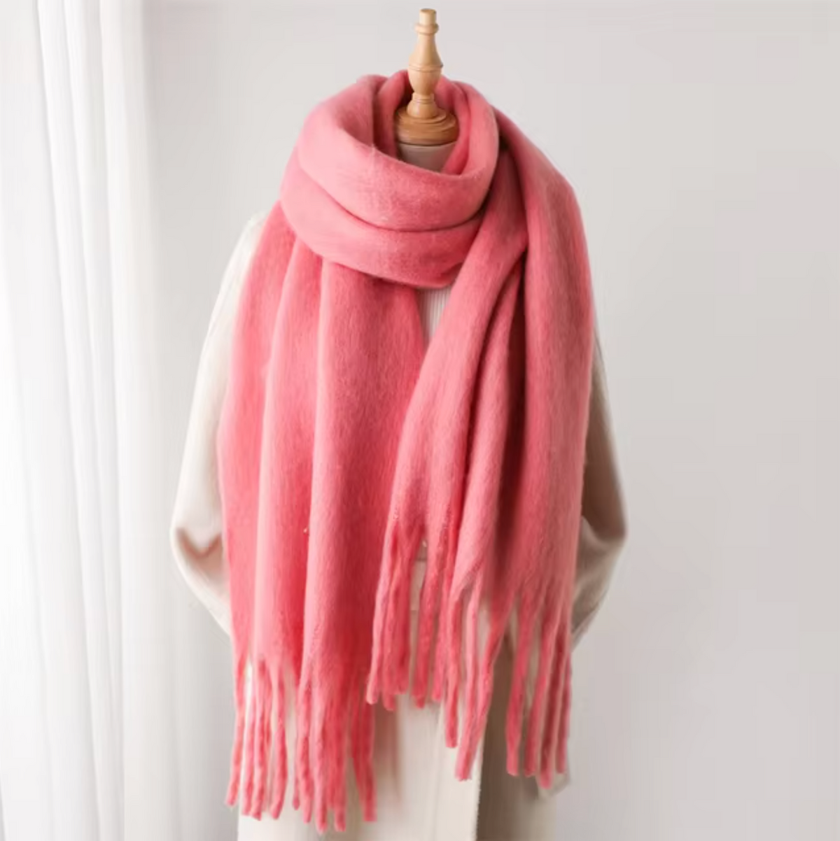 Cashmere-Feel Winter Scarf — Soft Oversized Fringed Wrap for Women in Pink