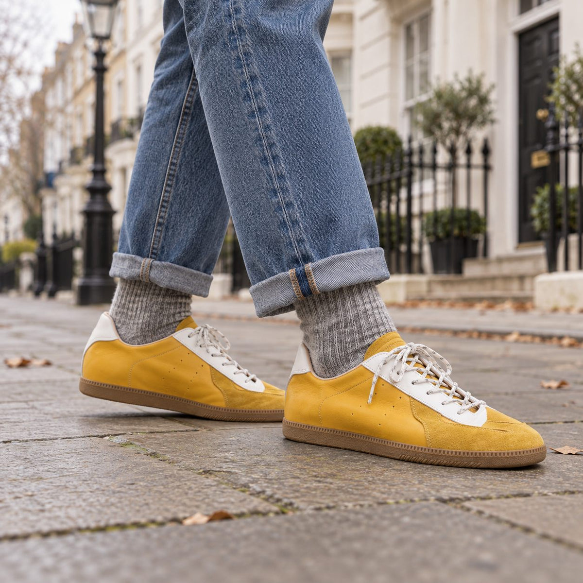 Women's Retro Hidden Heel Sneakers — Matte Low-Top Shoes 3